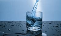 vand i glas